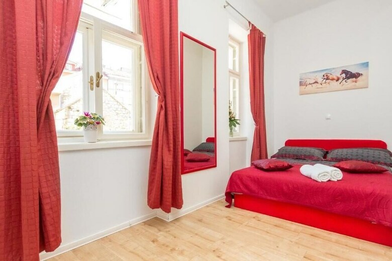 Hotel Central Jardin Guesthouse