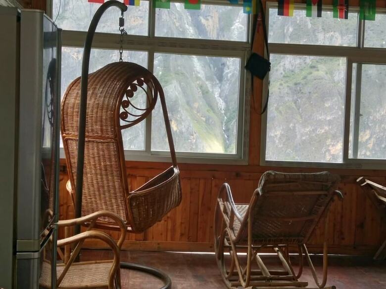 Hostal Ancient Road Youth Hostel