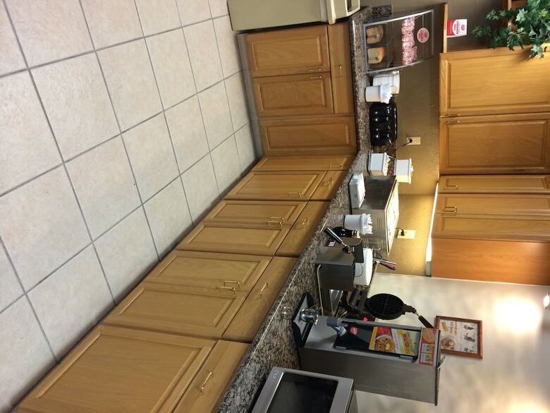 Hotel Super 8 By Wyndham Idaho Falls
