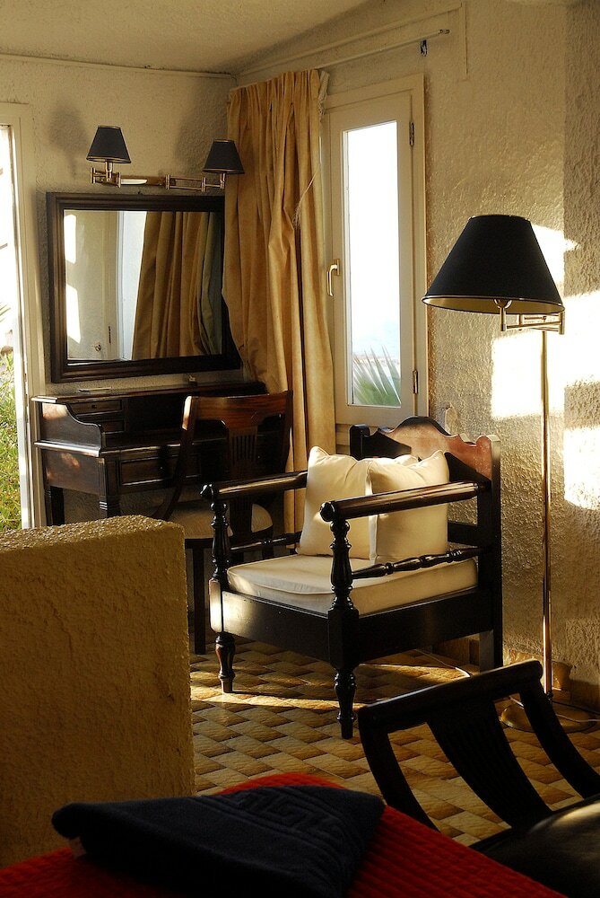 Lassion Golden Bay Hotel & Resort