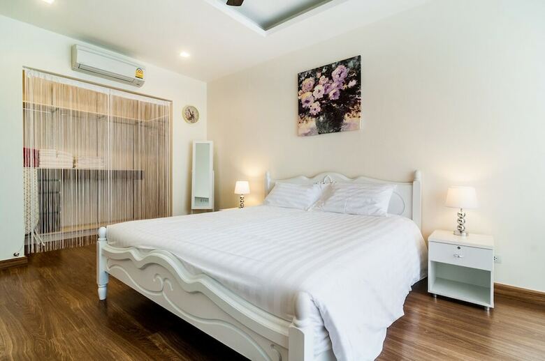 3bdr Townhouse 800m From Bangtao Beach