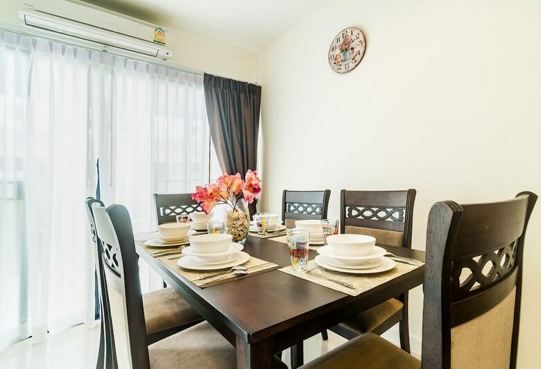 3bdr Townhouse 800m From Bangtao Beach