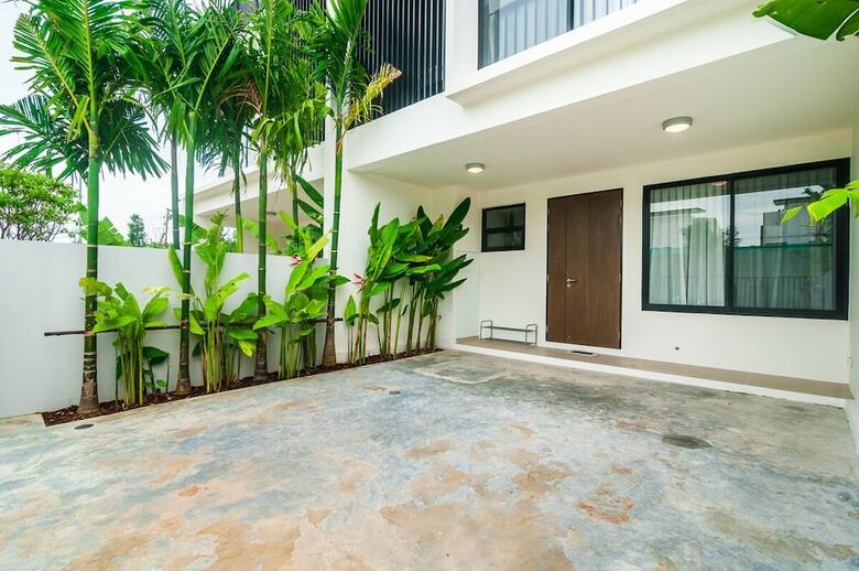 3bdr Townhouse 800m From Bangtao Beach
