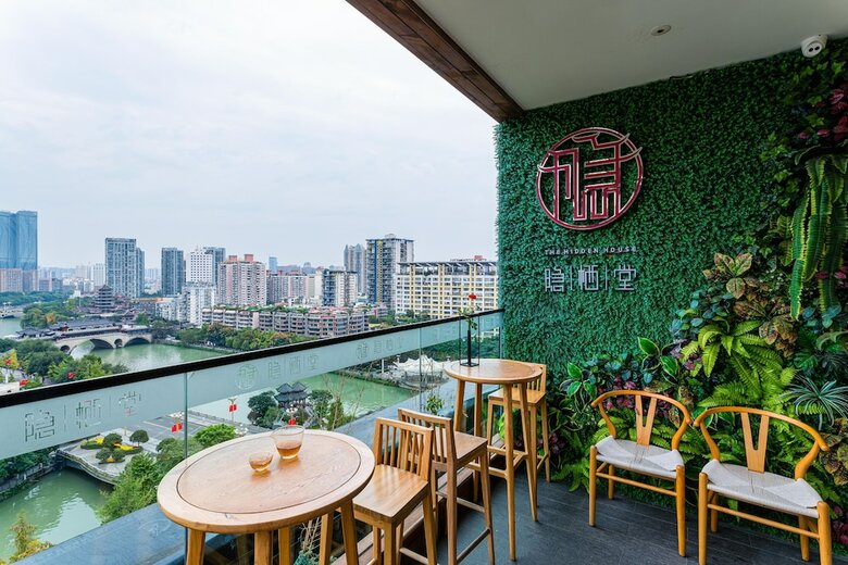 Hotel The Hidden House Chengdu Taiguli Branch