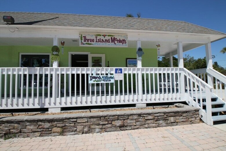 Bridge Port Beach Resort