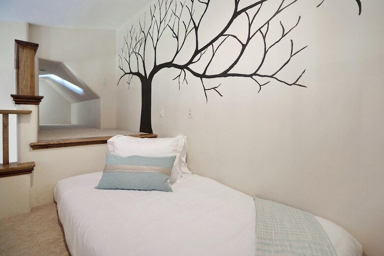 Owl's Nest By Avantstay | Sleeps 22! Infinity Pool W/ Views