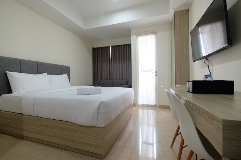 Simply Studio At Menteng Park Apartment