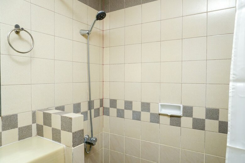 Spacious And Convenient 3br At Pangeran Jayakarta Apartment