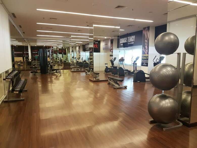 High Floor Studio Apartment At Orchard Tower Supermall Mansion