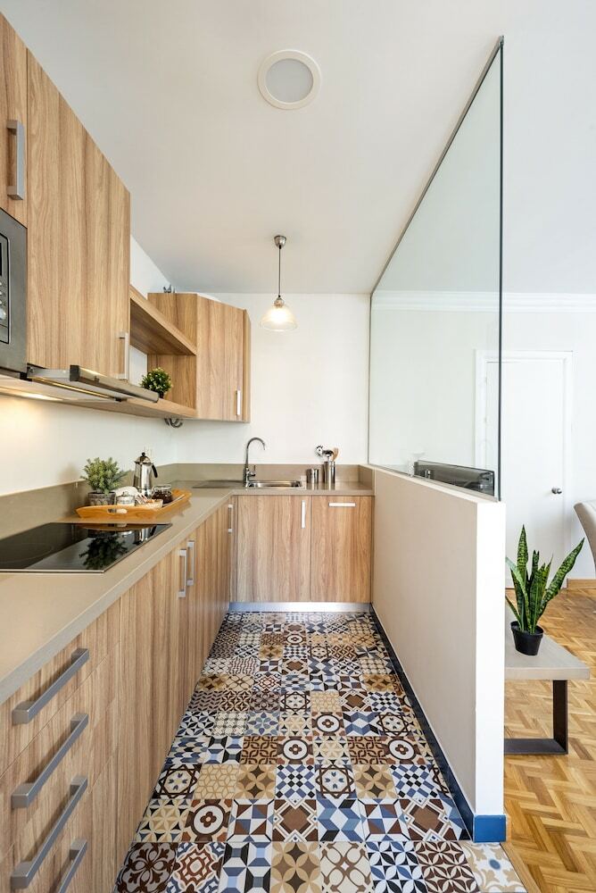 Spacious 2 Bd Apartment On Tomas Heredia Street