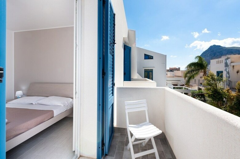 I Tre Golfi Isule Apartments Quadrilocale Primo Piano