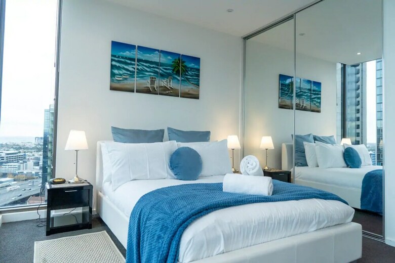 2 Bedroom Apartment With City Views