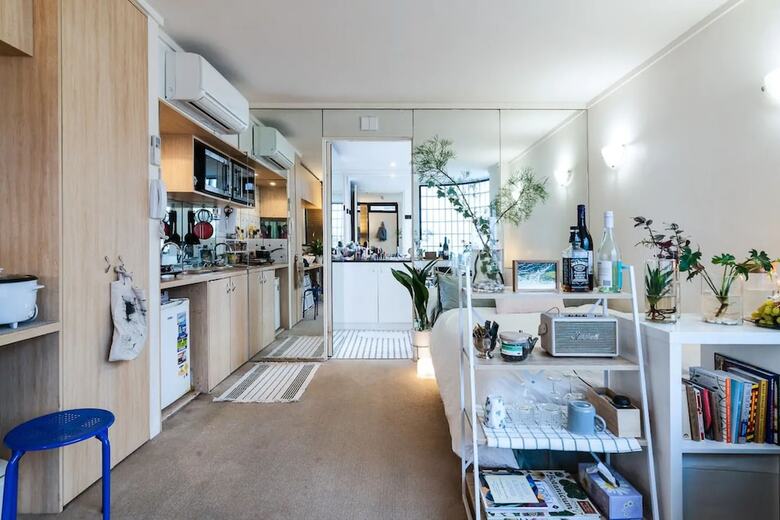 Convenient Studio Apartment In Elizabeth Bay