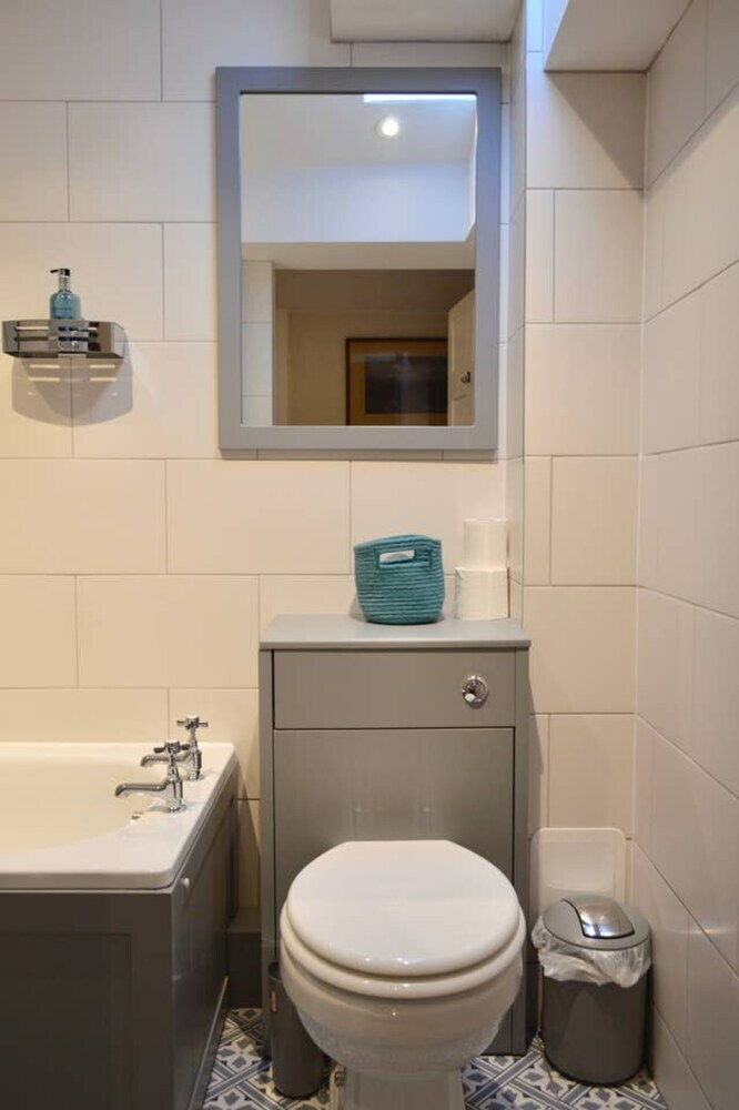 New Town Apartment Close To City Centre
