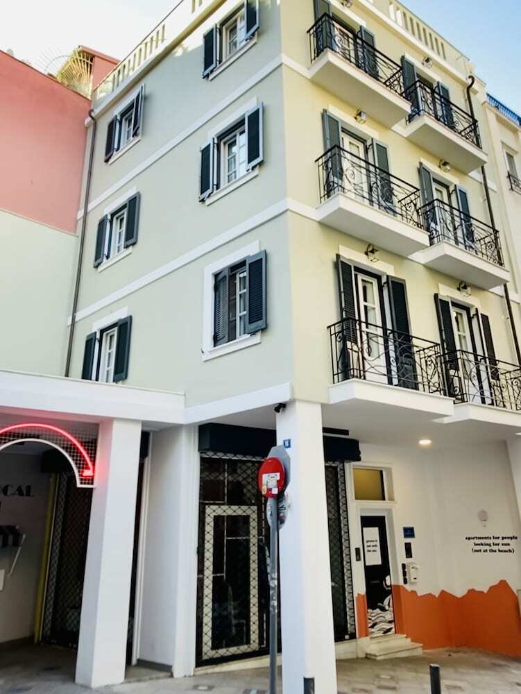 Apartamentos Syntagma Square: Amazing Cozy Studio - Whale