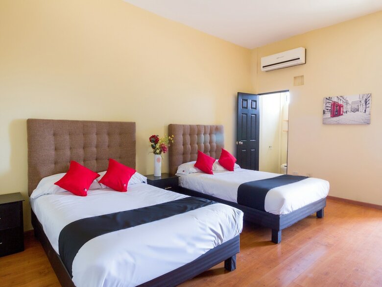 Hotel Capital O Ecohabit Monterrey