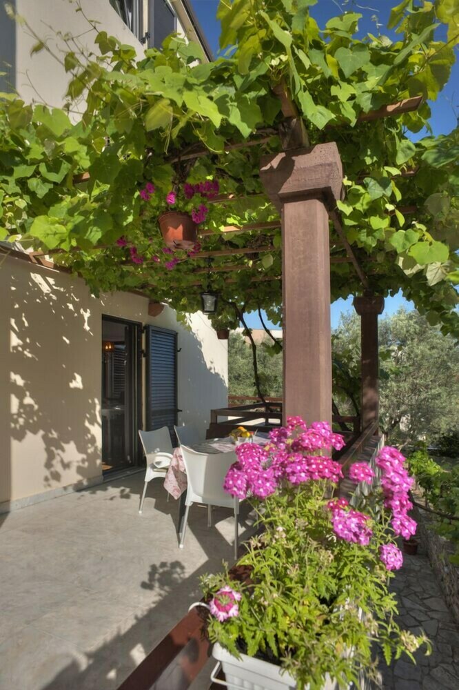 Gregovic Apartments