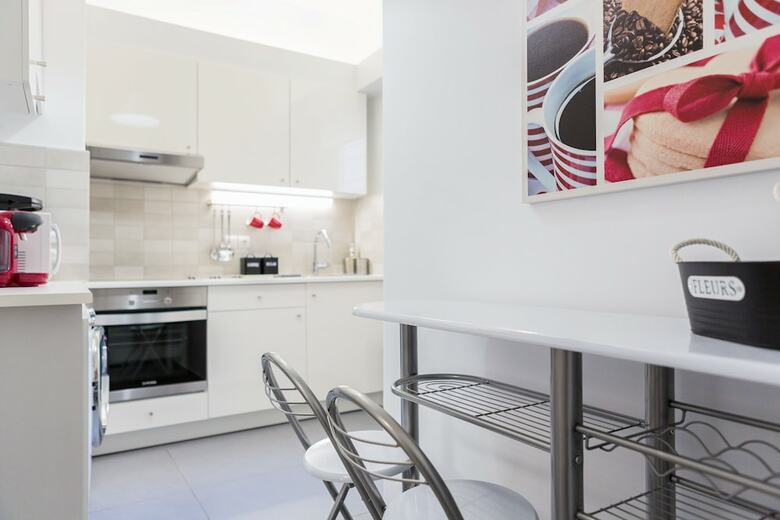 Apartamentos Newly Renovated Stylish Urban Flat
