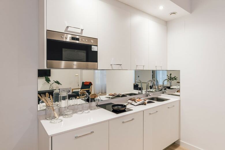 Apartamentos Calixto Fern�ndez de La Torre 2