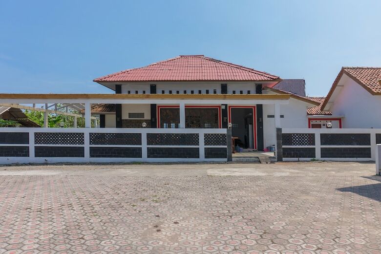 Oyo 1525 Benson Hotel