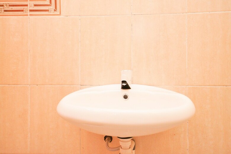 Hotel Oyo 1967 Canaya Homestay