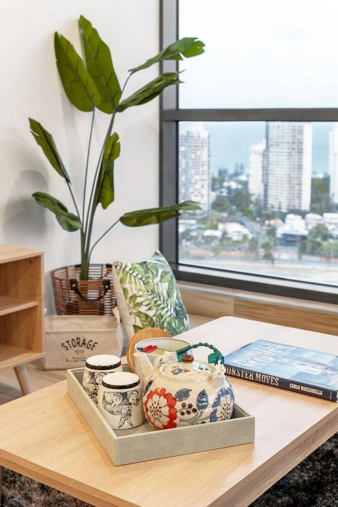 Southport Apartment