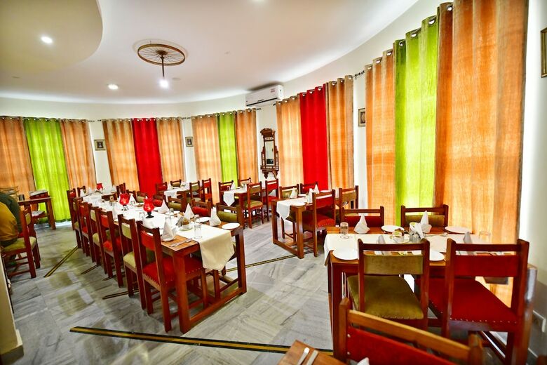 Hotel Pride Kadamb Kunj Resort - Bharatpur