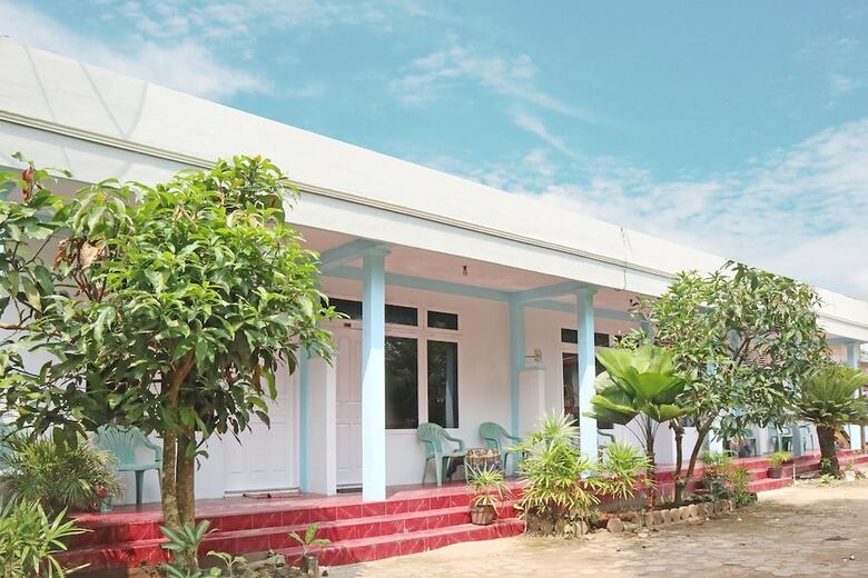 Hostal Oyo 1538 Pesona Beach Travelodge