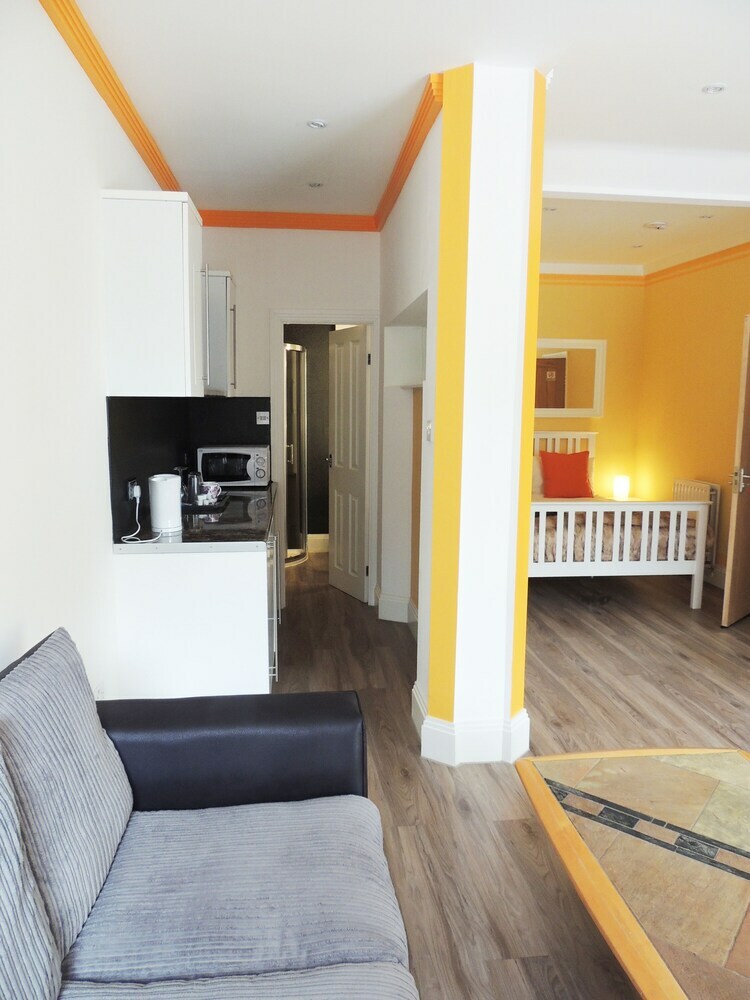Hotel Harlestone Retreat- Adults Only