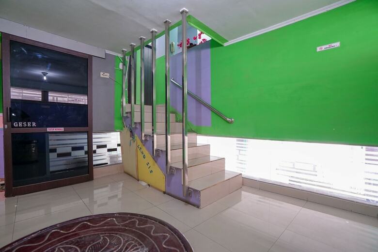 Hostal Oyo 1495 Hotel Lendosis