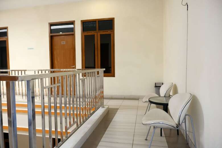 Oyo 1612 Hotel Central City