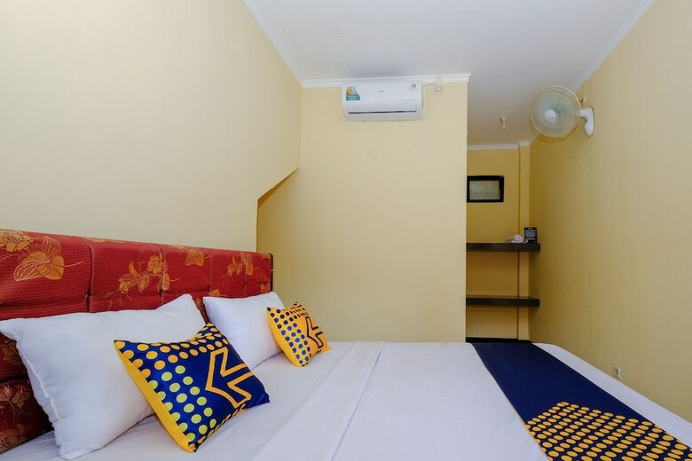Spot On 2185 Hotel Elen