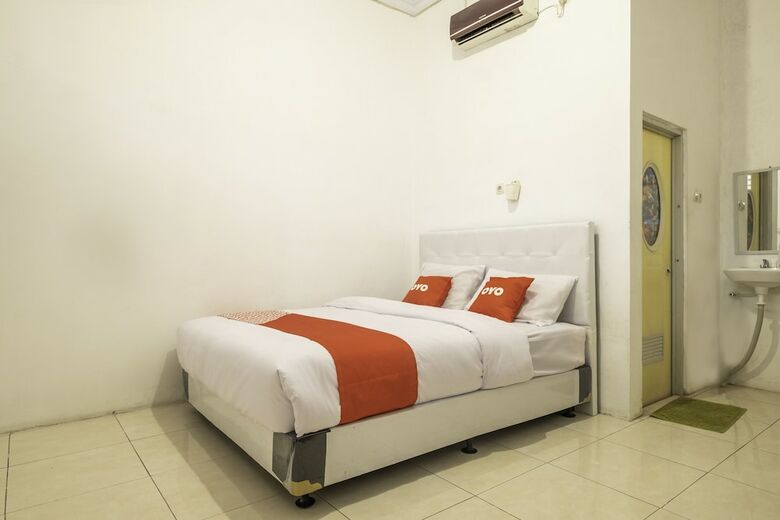 Hotel Oyo 2121 Pondok Nazwa