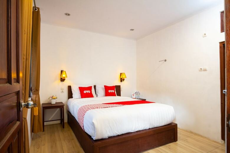 Hostal Oyo 2068 Abhaya Mudra Homestay