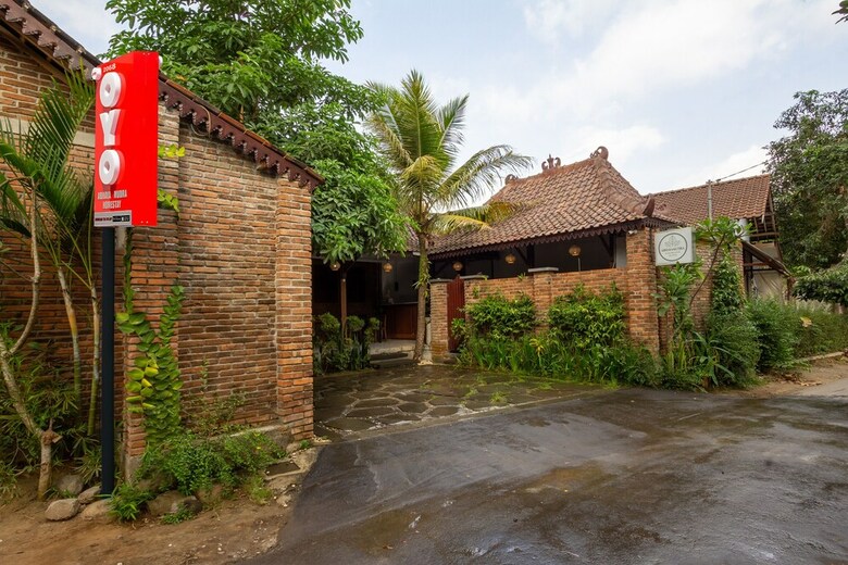 Hostal Oyo 2068 Abhaya Mudra Homestay