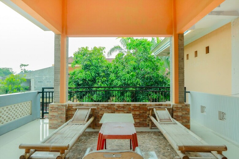 Hostal Spot On 1797 Narita Family Residence