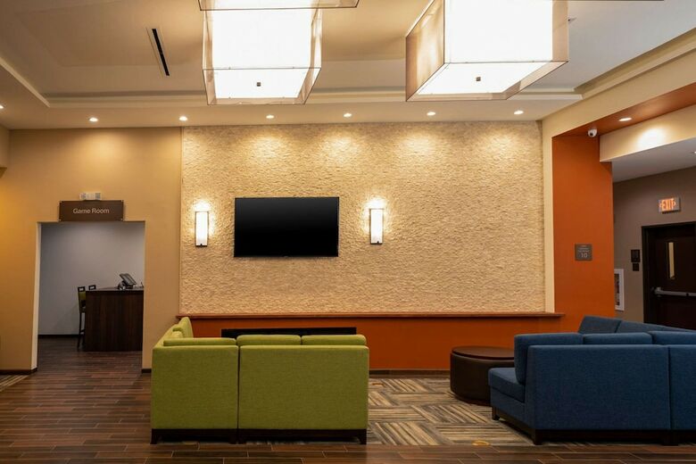 Hotel Comfort Suites