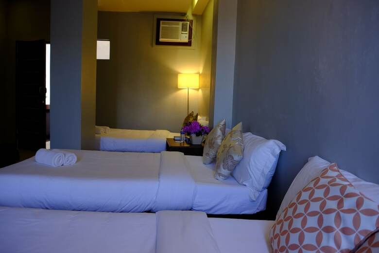 Hotel Pacific Waves Inn Annex