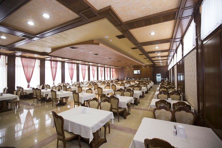 Hotel Russia
