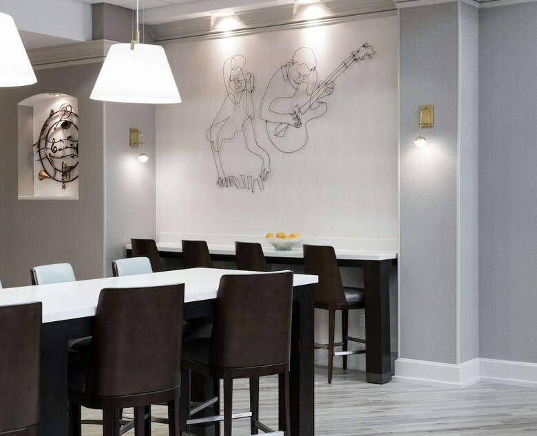 Hotel Hampton Inn & Suites At Beale Street (.)