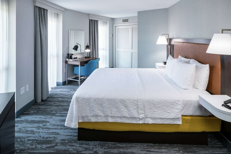 Hotel Hampton Inn & Suites At Beale Street (.)