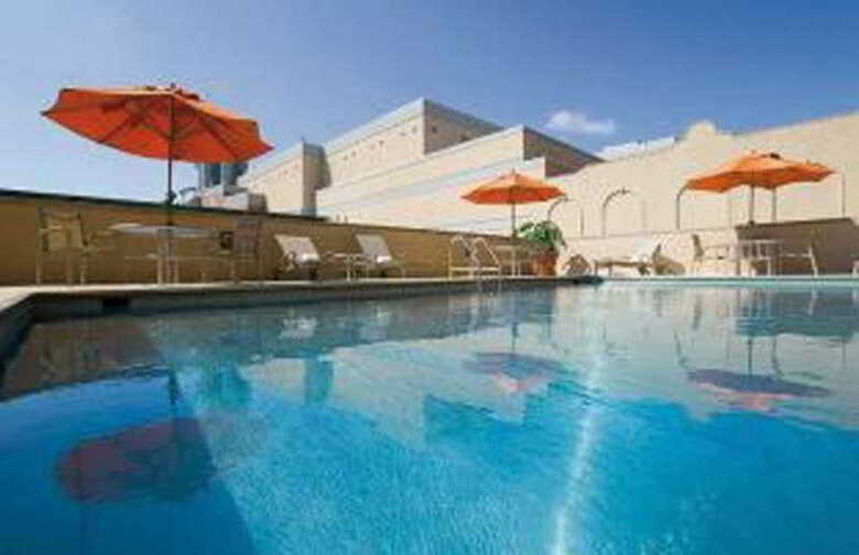 Doubletree Hotel Memphis Downtown