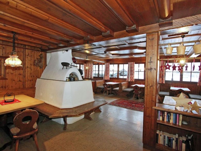 Cozy Chalet In Tyrol Near Ski Area