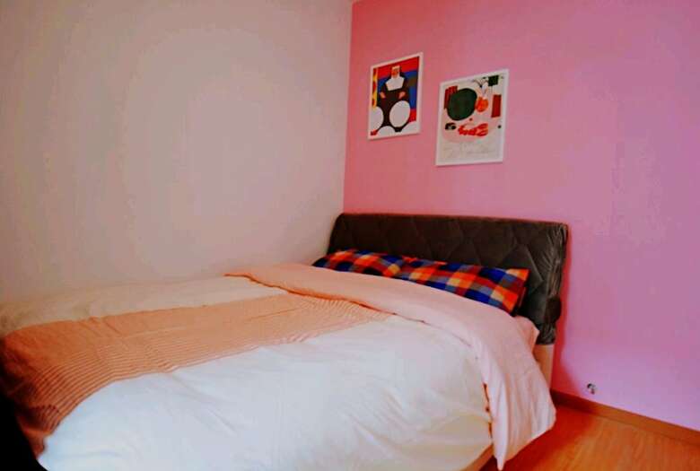 Apartamentos Avatar Gallery Large Queen Bed & High Rise View