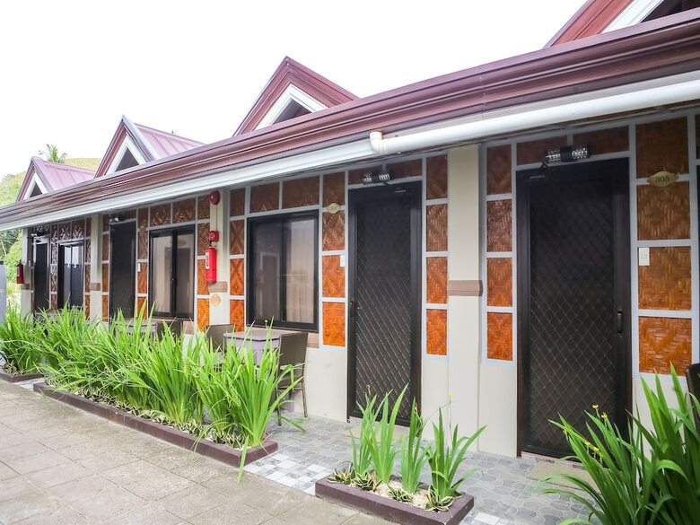Hotel Oyo 484 Gonzala Suites