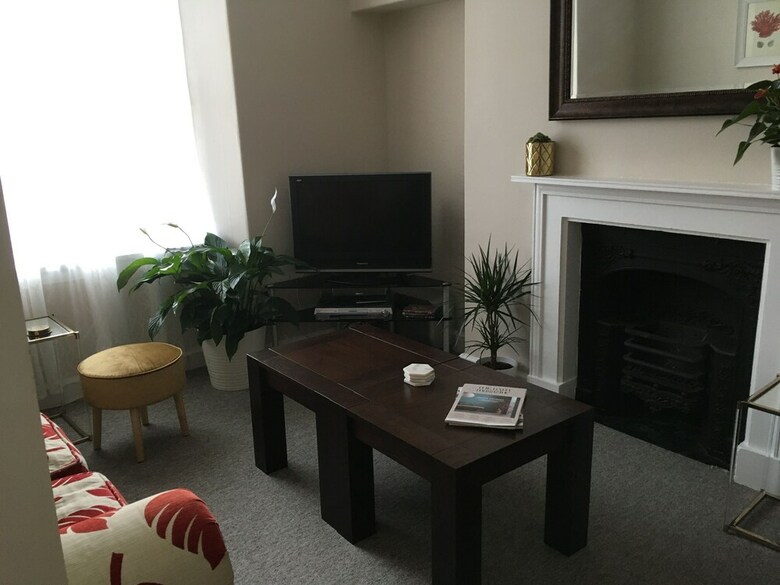 Chic City Centre Georgian Maisonette