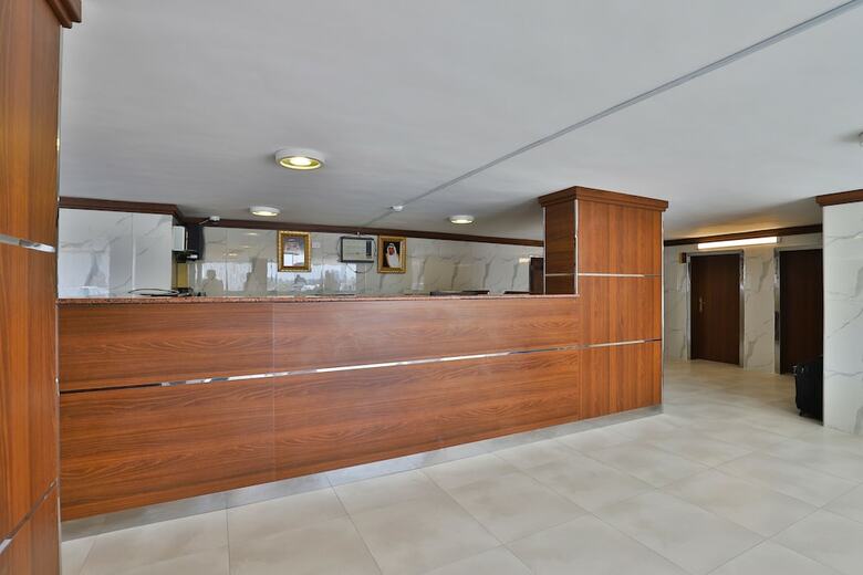 Oyo 368 Al Hamra Palace Group Andalus