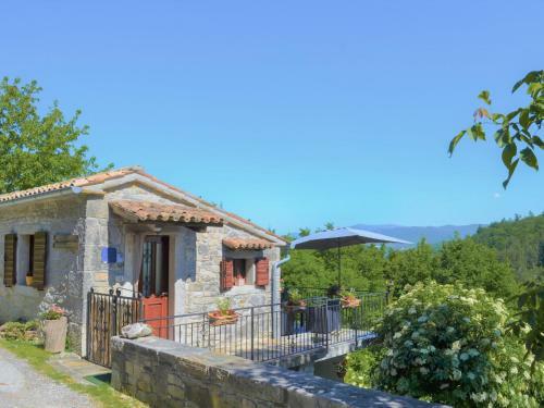 Villa Hum 1