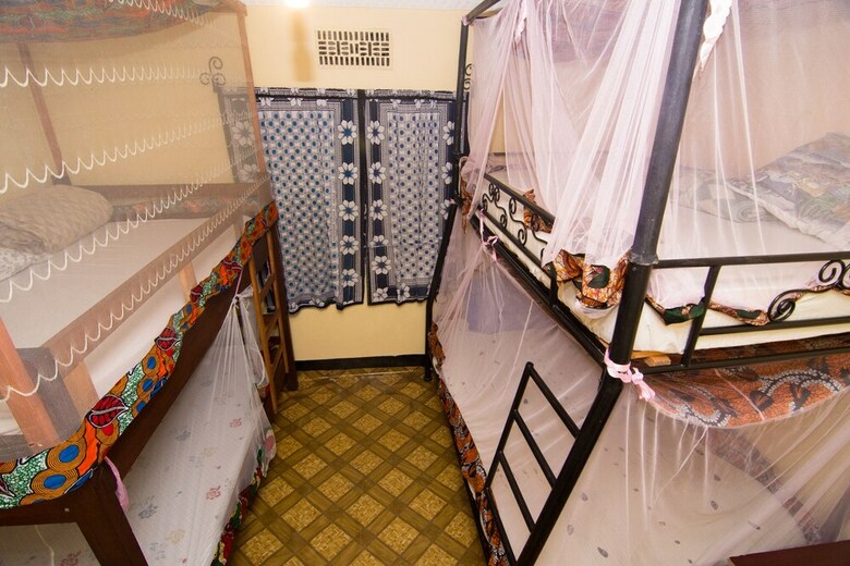 Hostal First Point Arusha Hostel