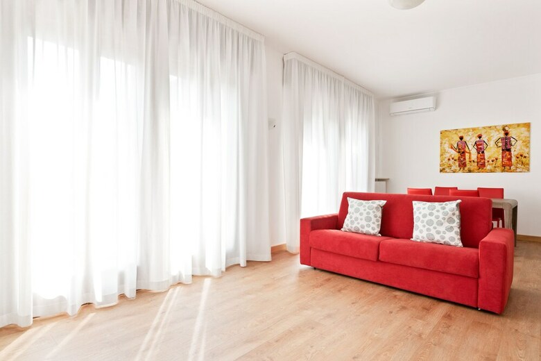 Santa Rita Roomy Apartment